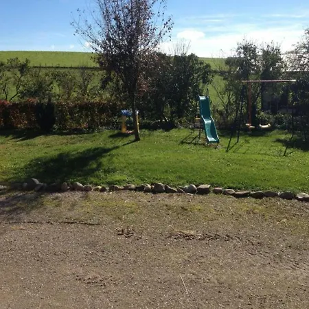 Conques-en-rouergue, 3 Pieces, 4 Personnes - Fr-1-601-89 Сasa de vacaciones *